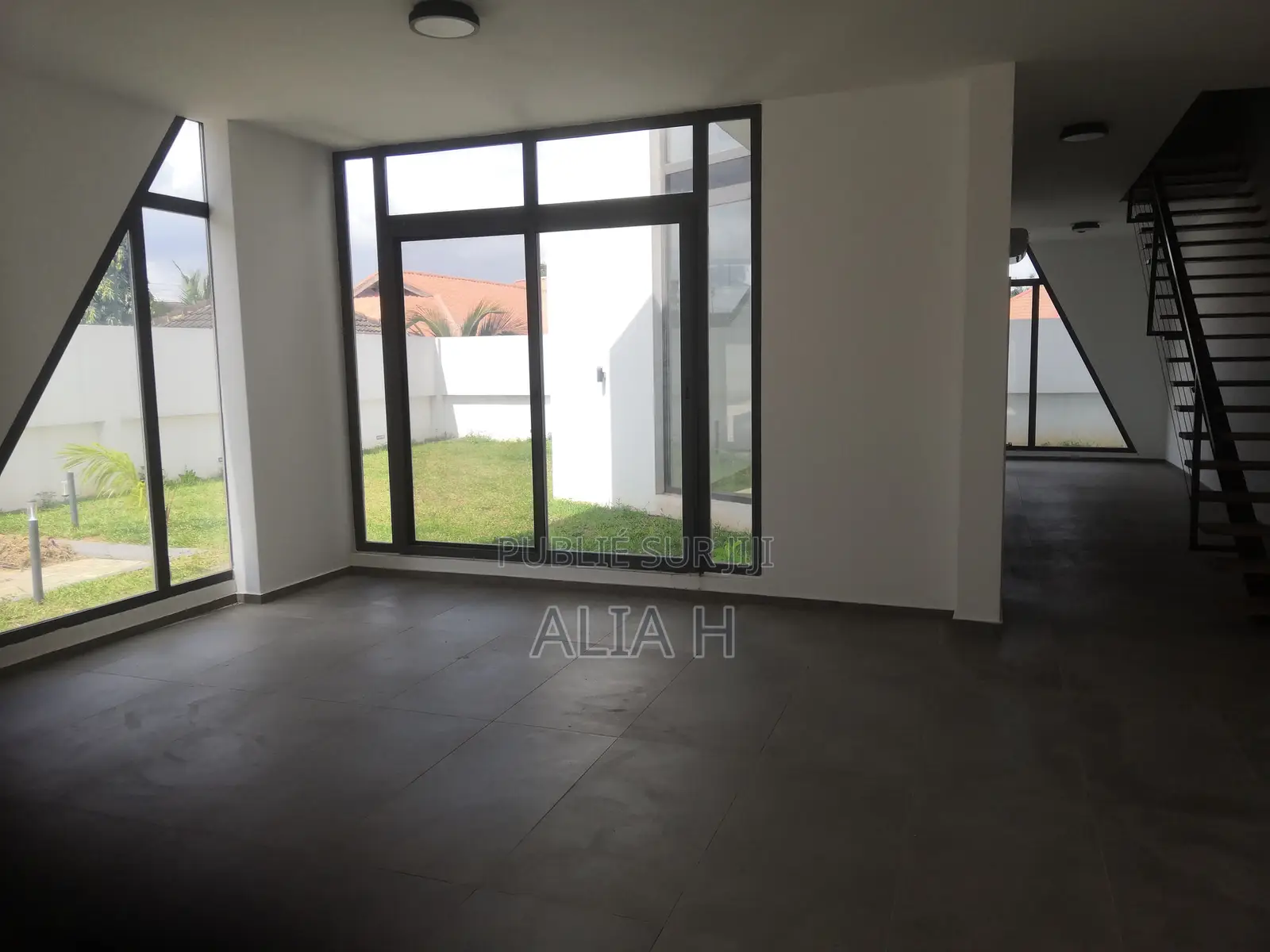 4chbre Maison de ville/terrasse dans Cocody à Vendre