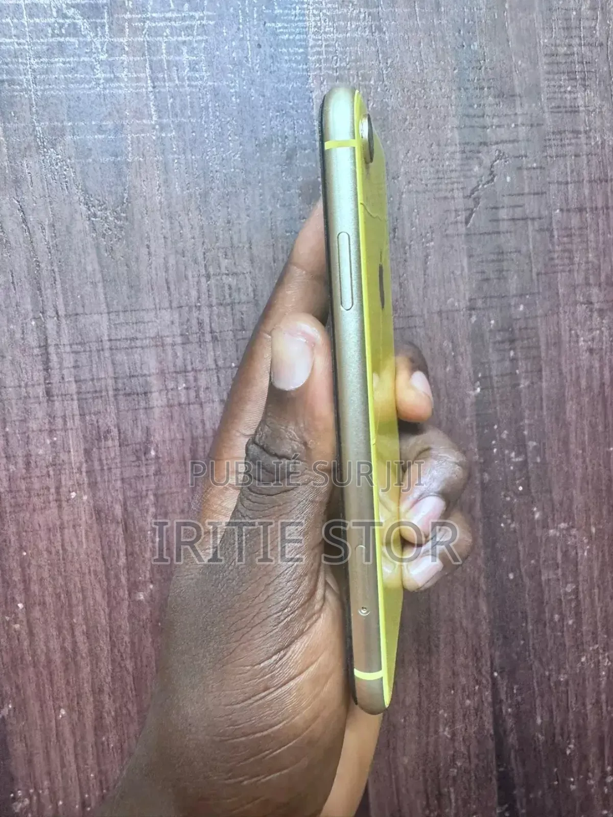 Apple iPhone XR 64 GB Jaune