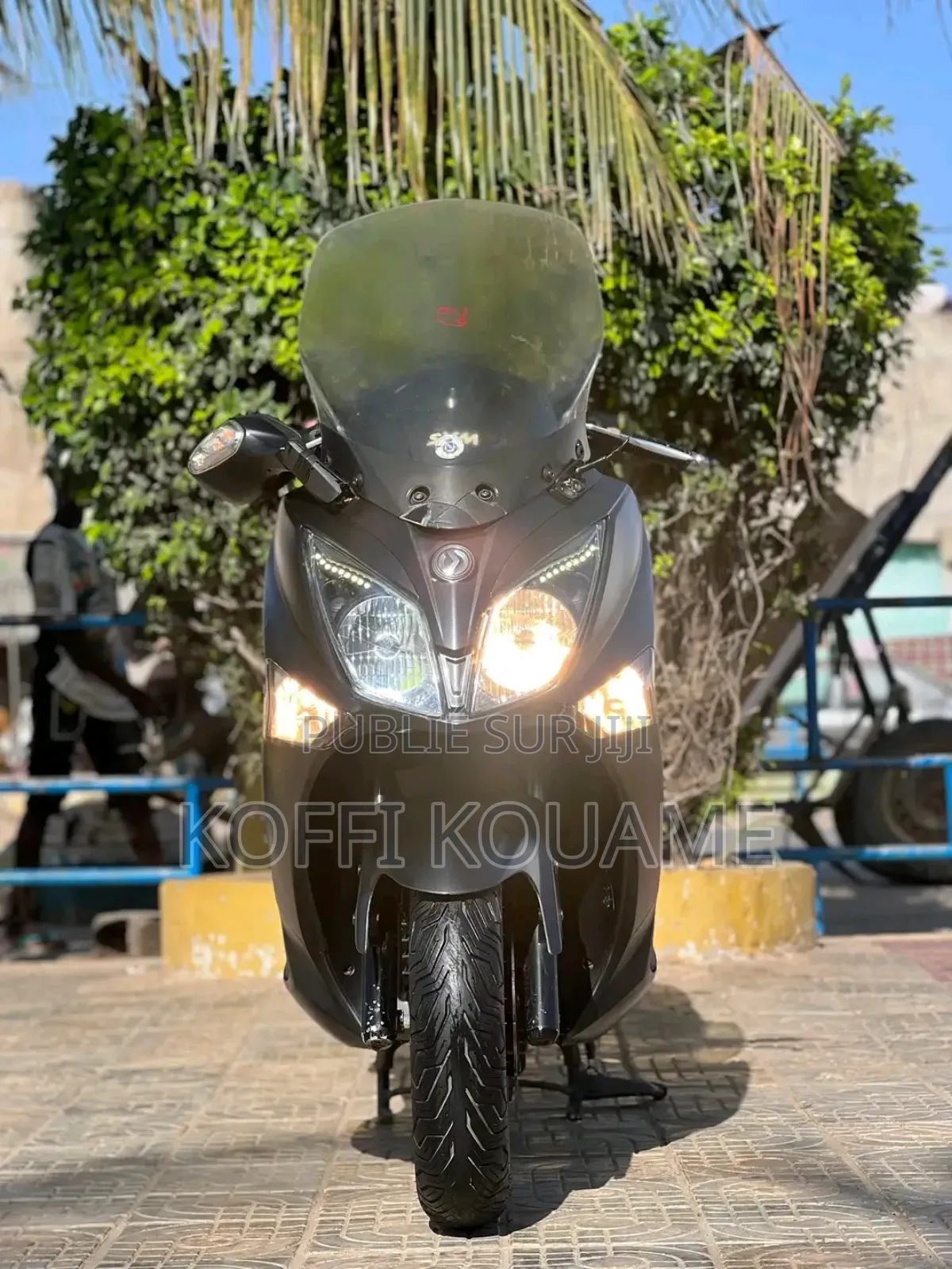 Neuf Motorcycle 2024