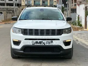 Photo - Jeep Grand Cherokee 2019 Blanc
