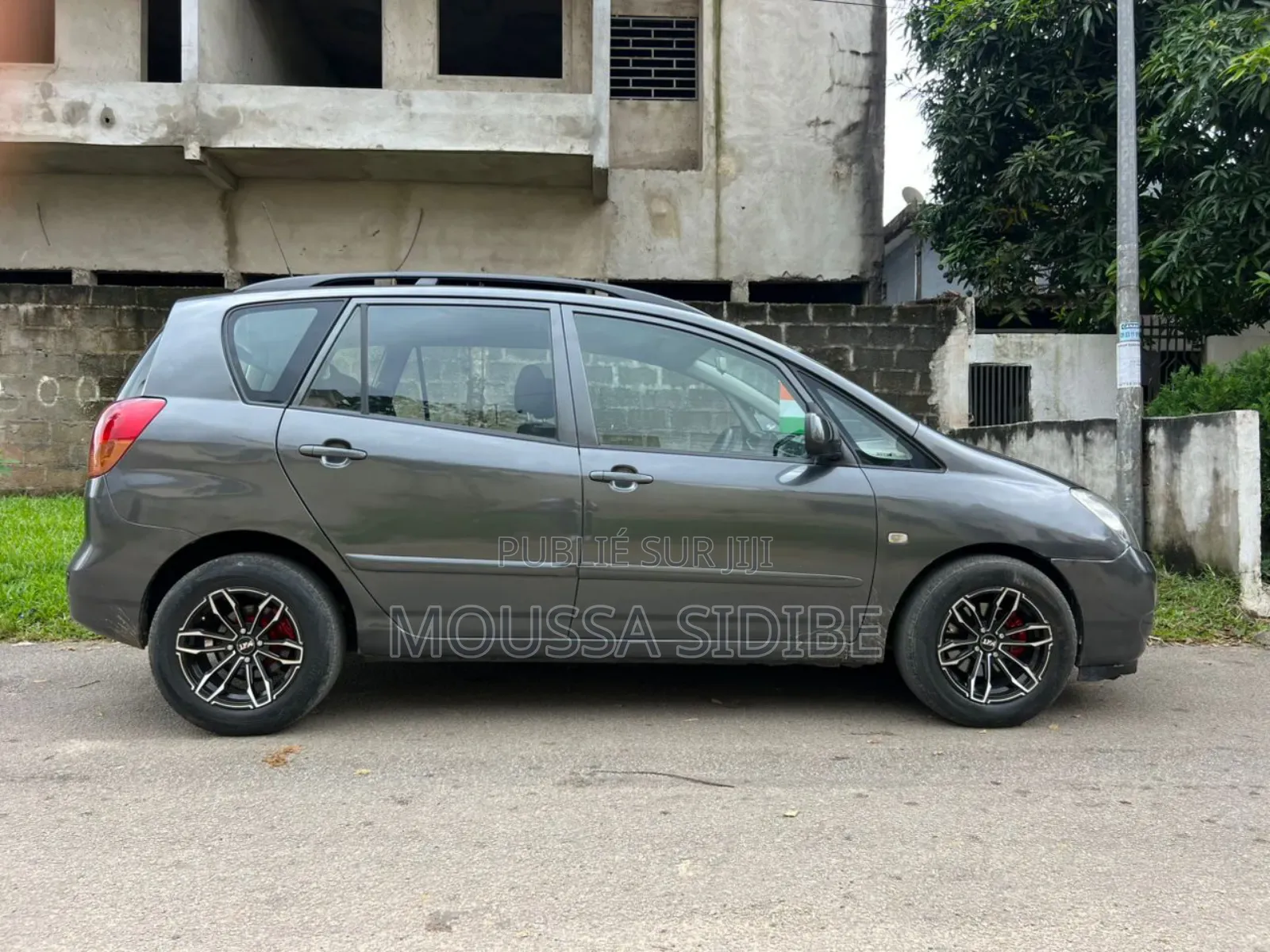 Toyota Corolla Verso 1.6 2005 Gris