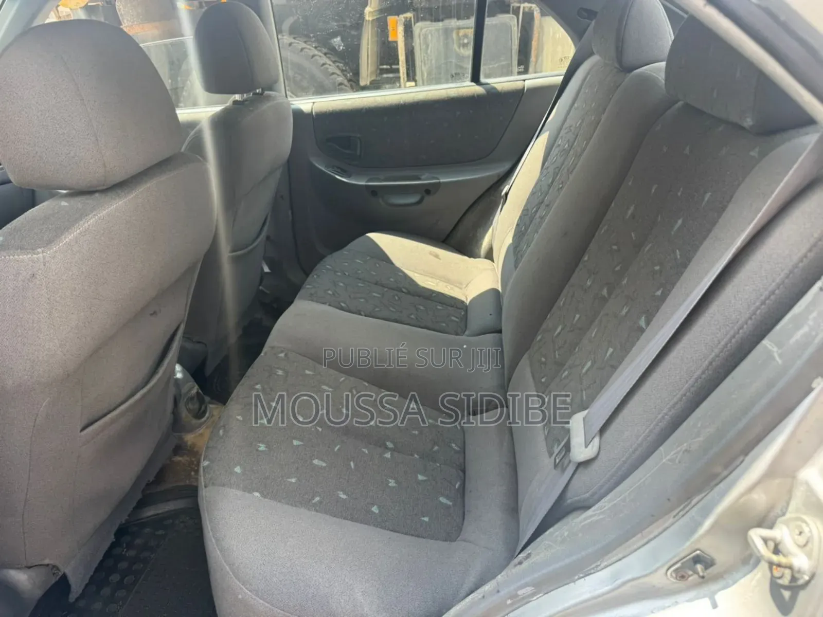 Hyundai Accent Automatic 2000 Gris