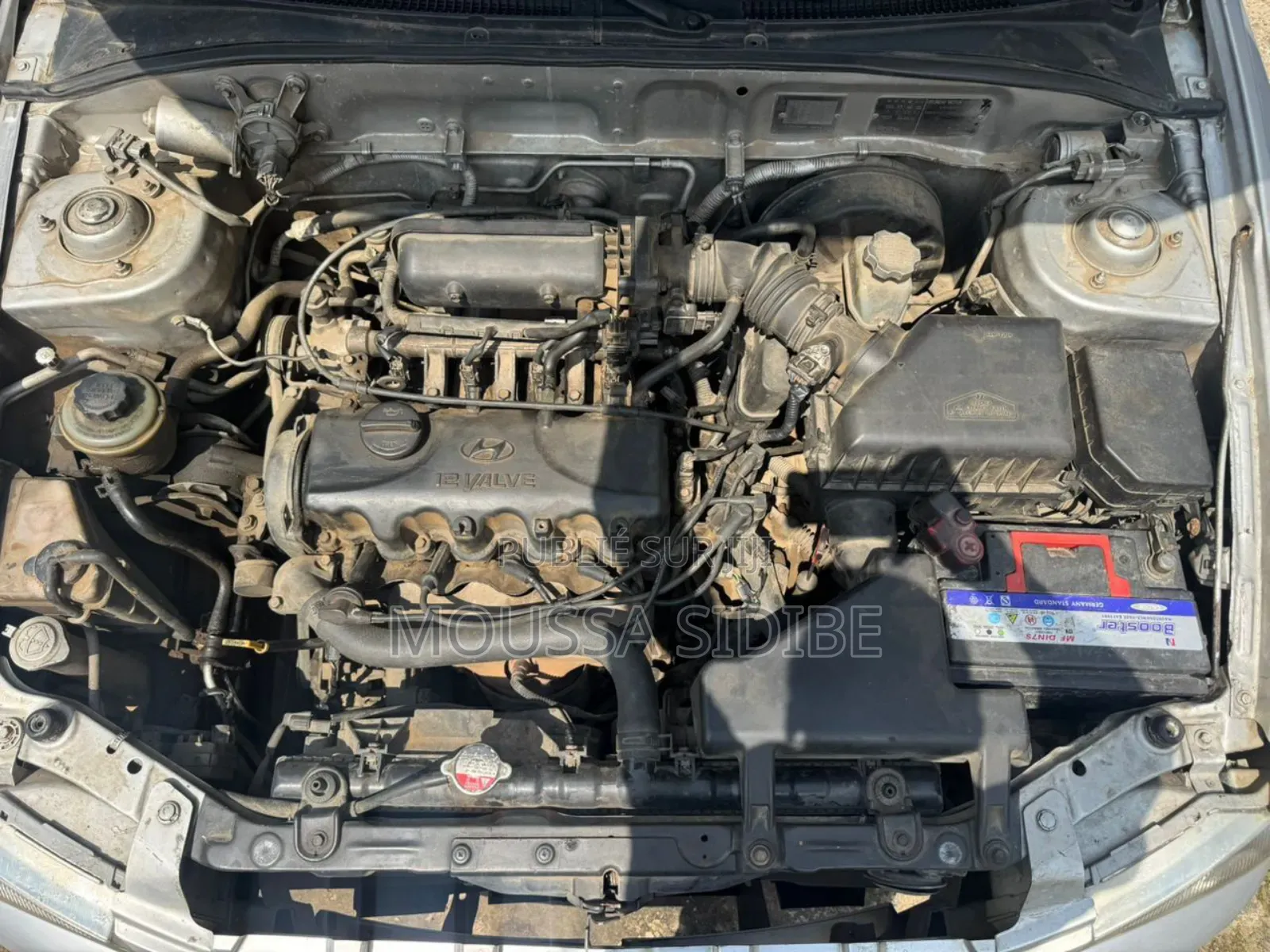 Hyundai Accent Automatic 2000 Gris