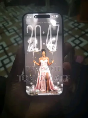 Photo - New Apple iPhone 16 256 GB Orange