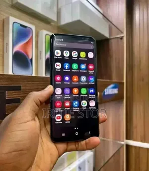 Photo - New Samsung Galaxy S9 256 GB Black