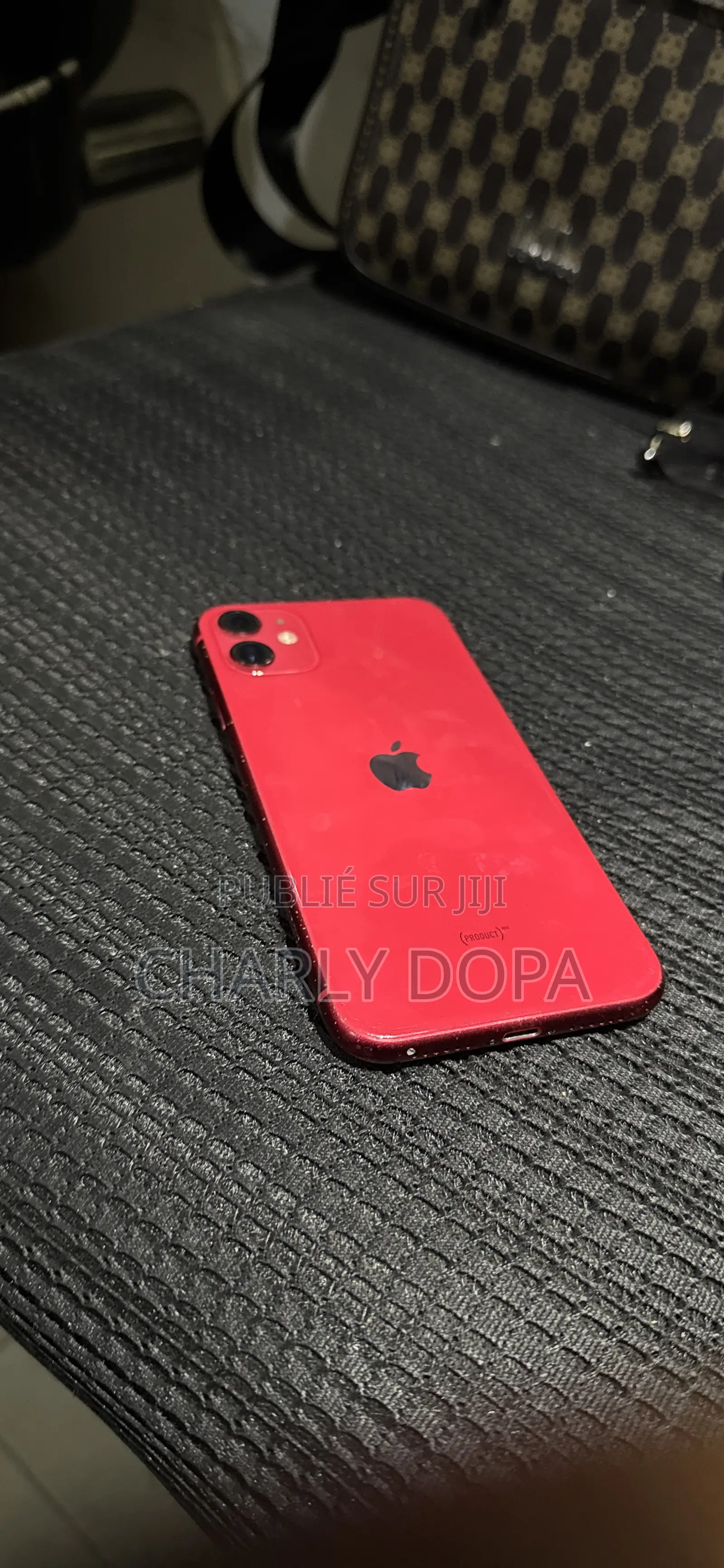 Apple iPhone 11 64 GB Rouge