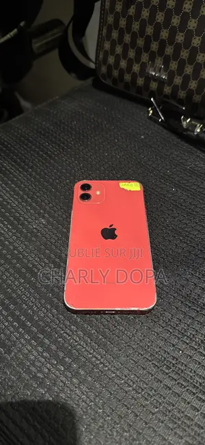 Apple iPhone 12 64 GB Rouge