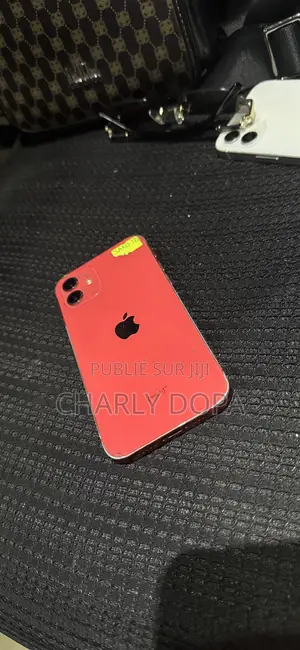Apple iPhone 12 64 GB Rouge