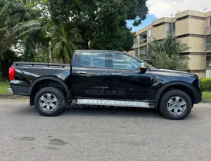Ford Ranger XL 4WD SuperCrew 5' Box 2025 Black