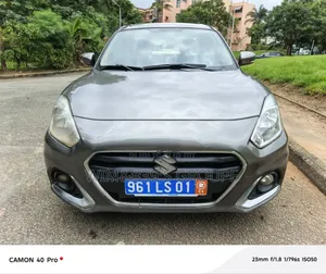 Photo - Suzuki Dzire 2023 Gris