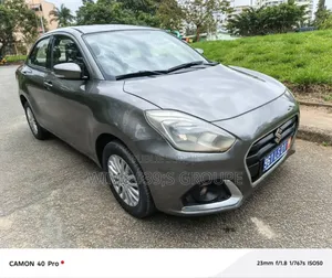 Suzuki Dzire 2023 Gris
