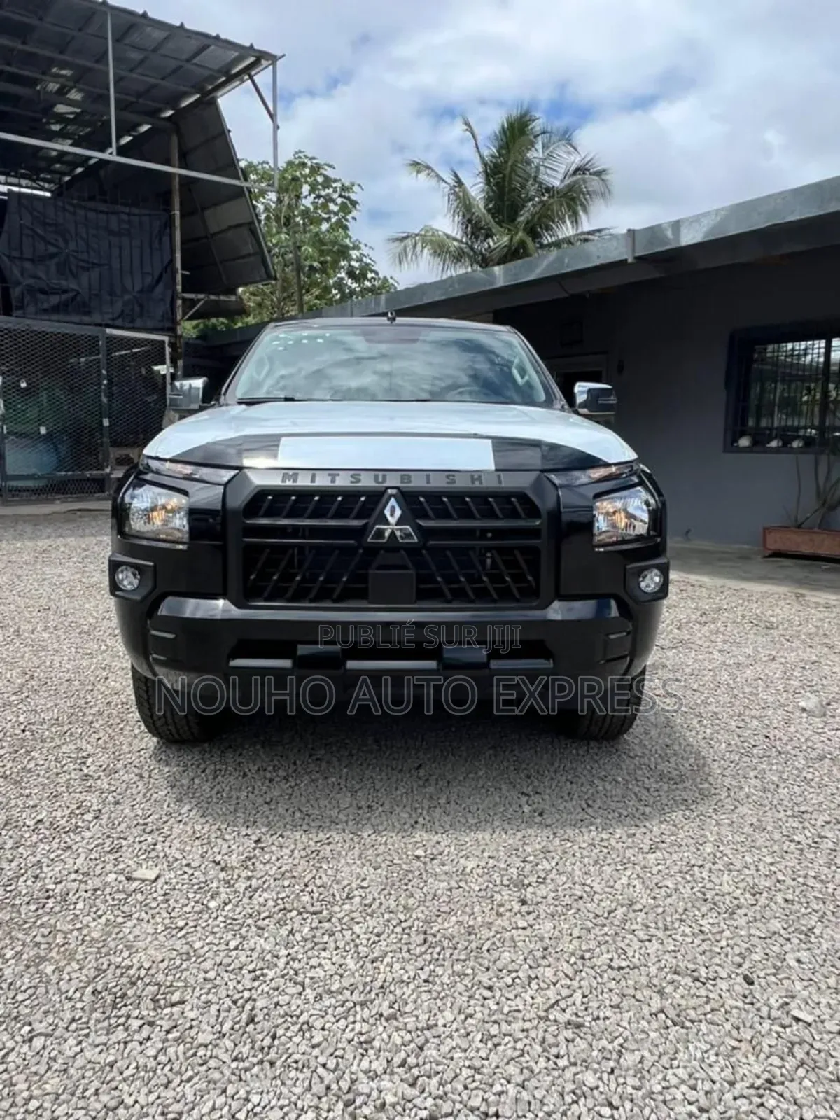 New Mitsubishi L200 2025 Black
