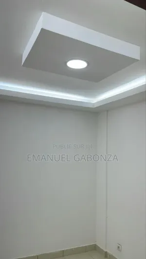 3chbre Appartement dans Gabonza, Yopougon à Louer