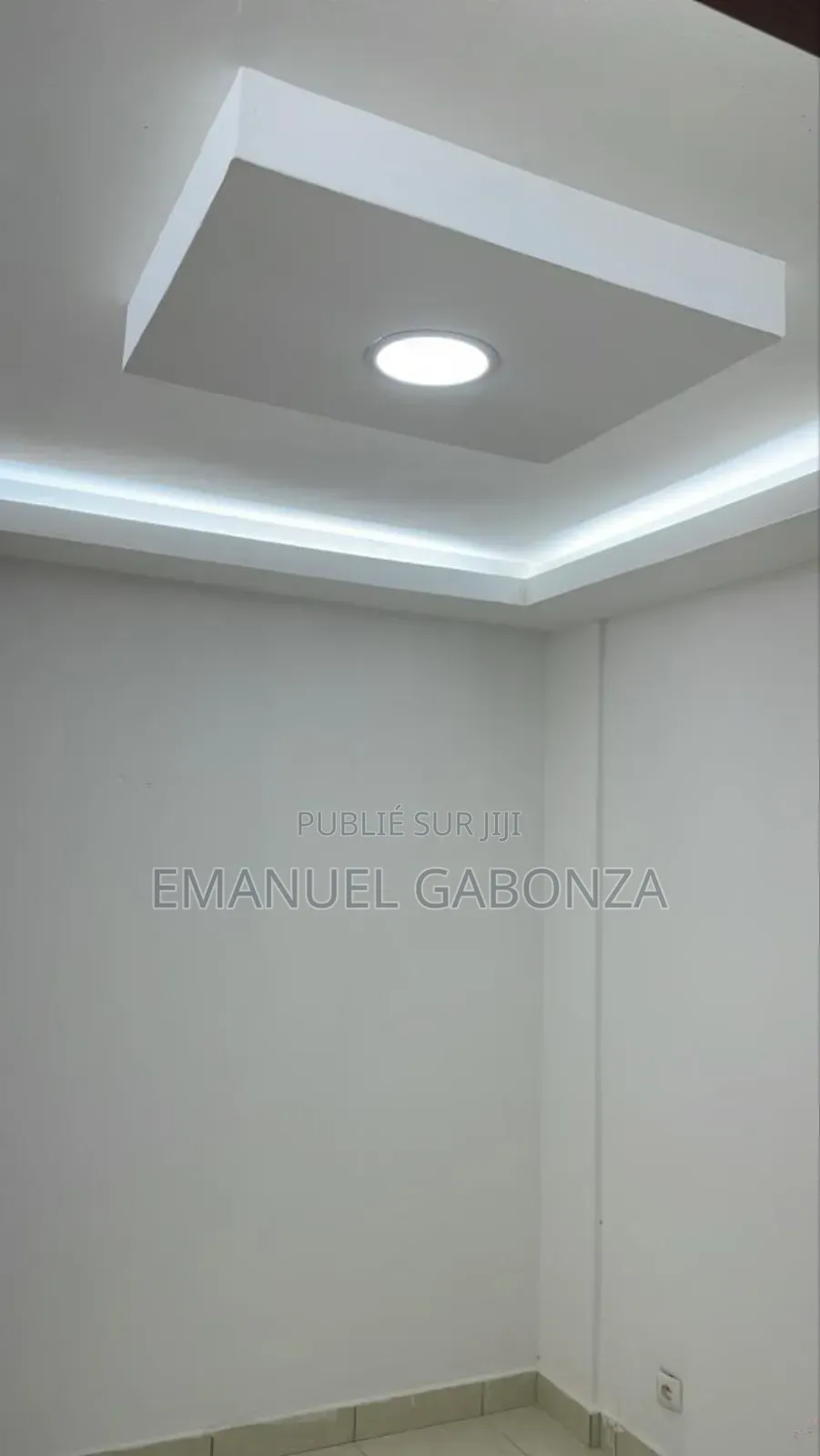 3chbre Appartement dans Gabonza, Yopougon à Louer