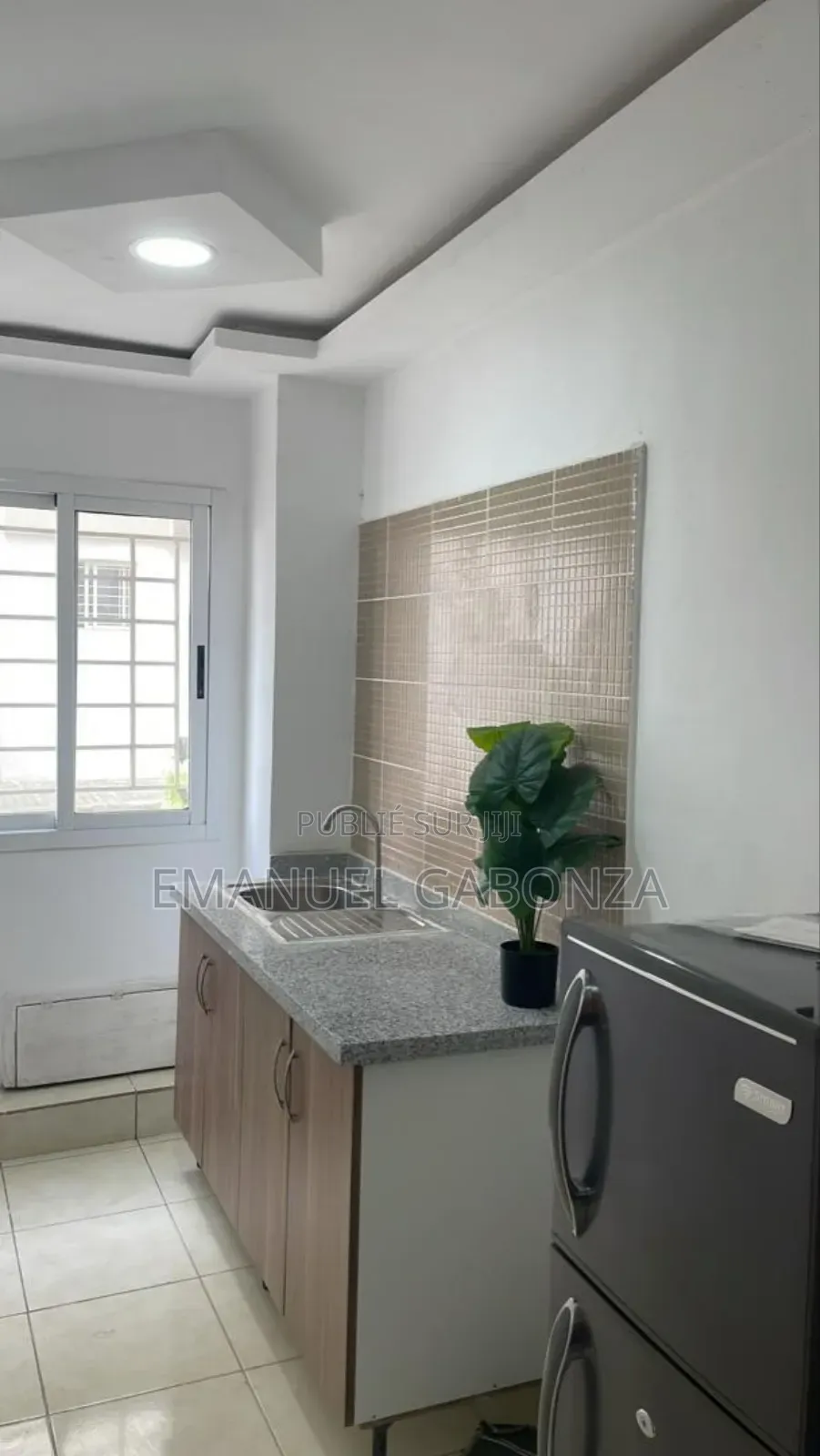 3chbre Appartement dans Gabonza, Yopougon à Louer
