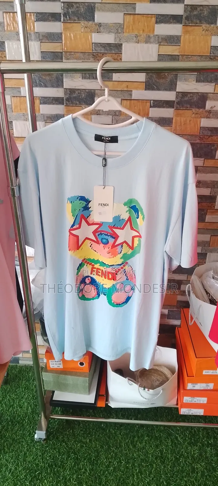 Vêtements Toutes Genres Hommes, Femmes, Sac, Chaussures Etc