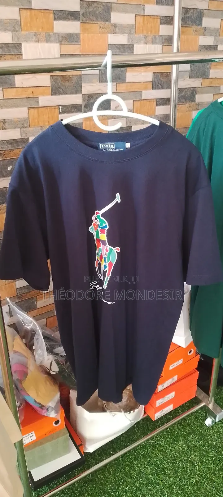 Vêtements Toutes Genres Hommes, Femmes, Sac, Chaussures Etc