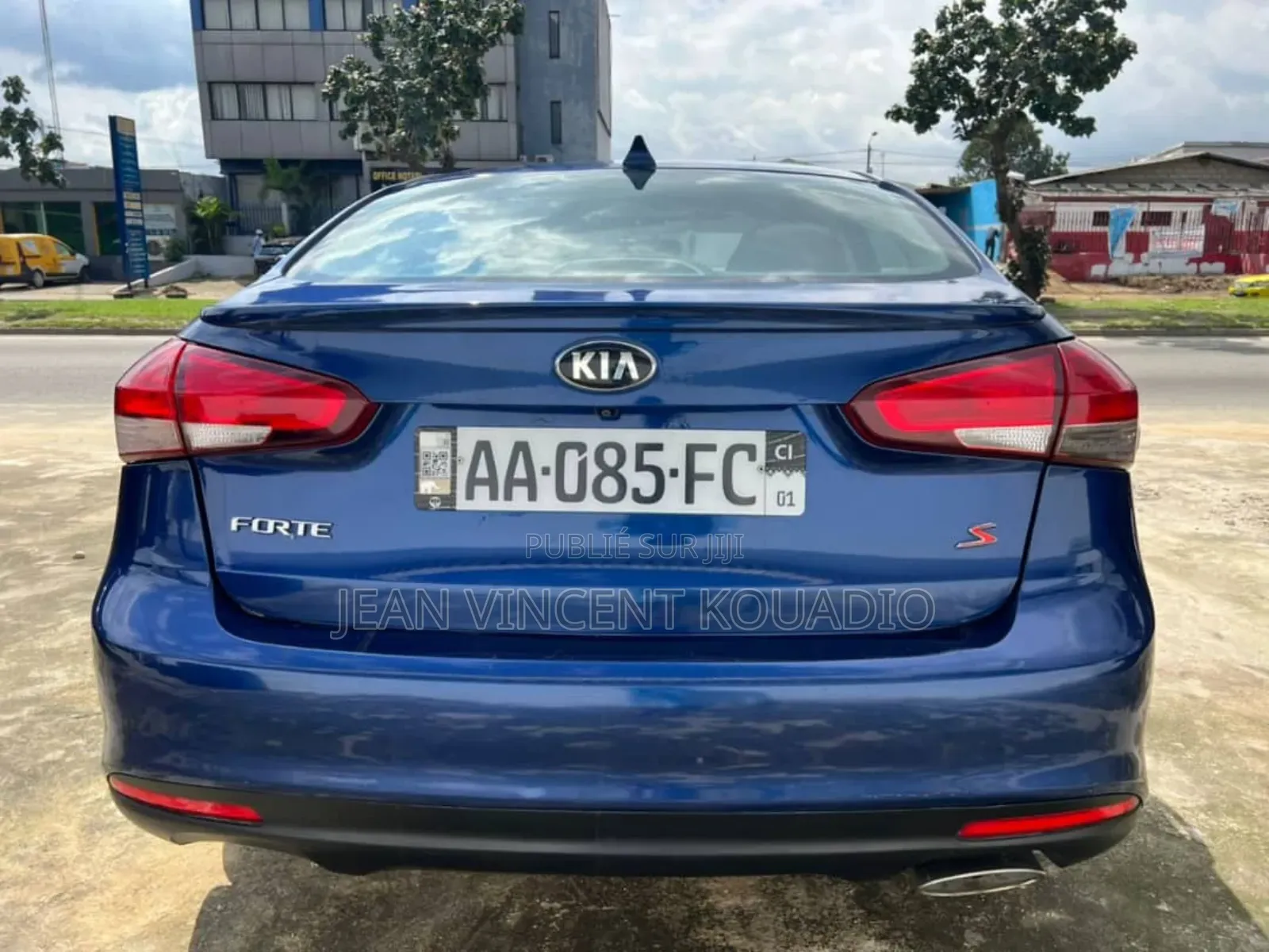 Kia Forte EX Hatchback 2018 Blue