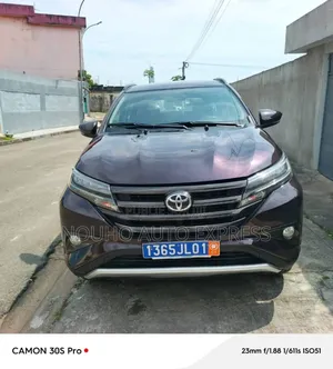 Photo - Toyota Rush 2019