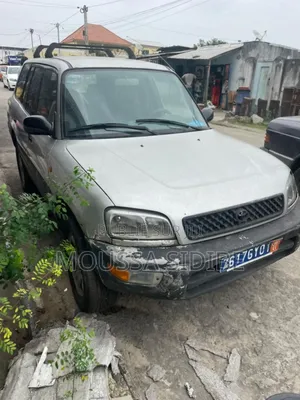 Toyota RAV4 Automatic 2003 Gris