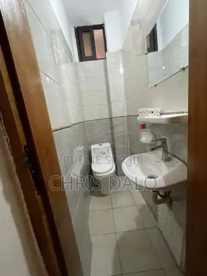 2chbre Appartement dans Dalo Davy, Cocody à Louer