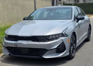 Photo - New Kia K5 2022 Gris