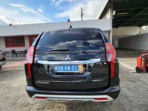 Mitsubishi Pajero Sport 2021 Black