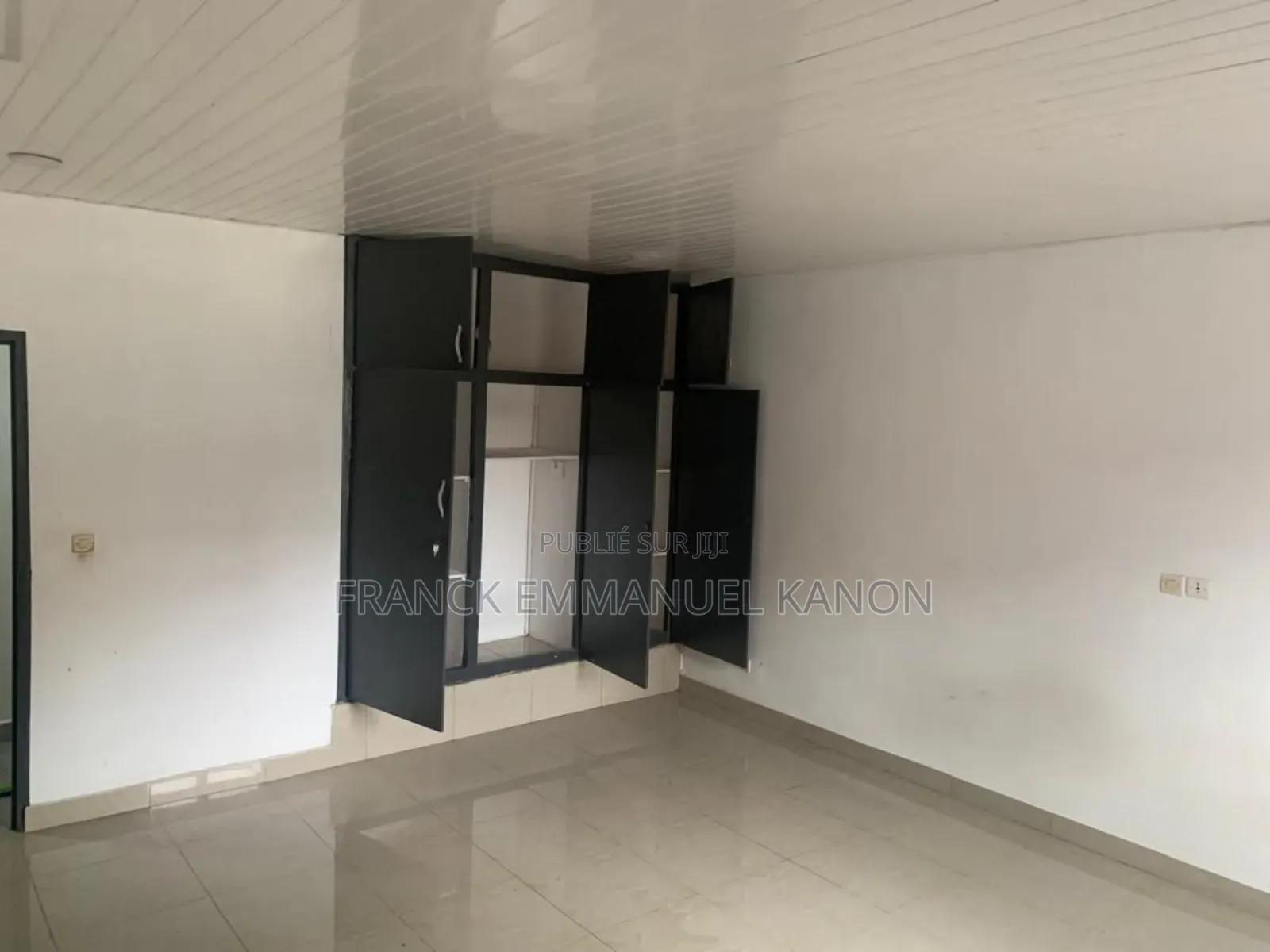 4chbre Appartement dans Un Duplex Rivera, Yopougon à Vendre