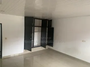 4chbre Appartement dans Un Duplex Rivera, Yopougon à Vendre