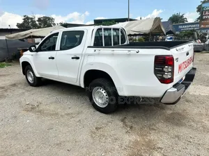 Mitsubishi L200 2022 Blanc