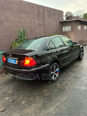 BMW 318i 2000 Gris