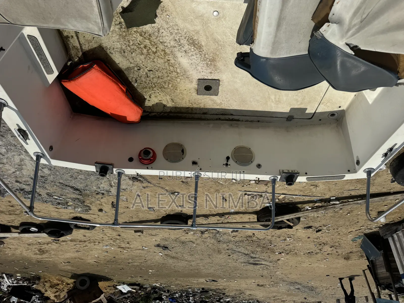 Coque Bateau Mini Yatch Tout À Refaire Avec Cabine