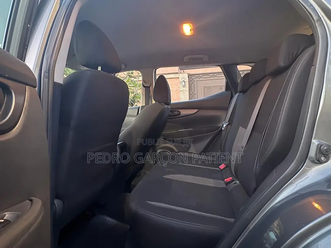Nissan Qashqai 2019 Gris