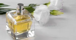 Ventes De Parfums Femmes/Hommes
