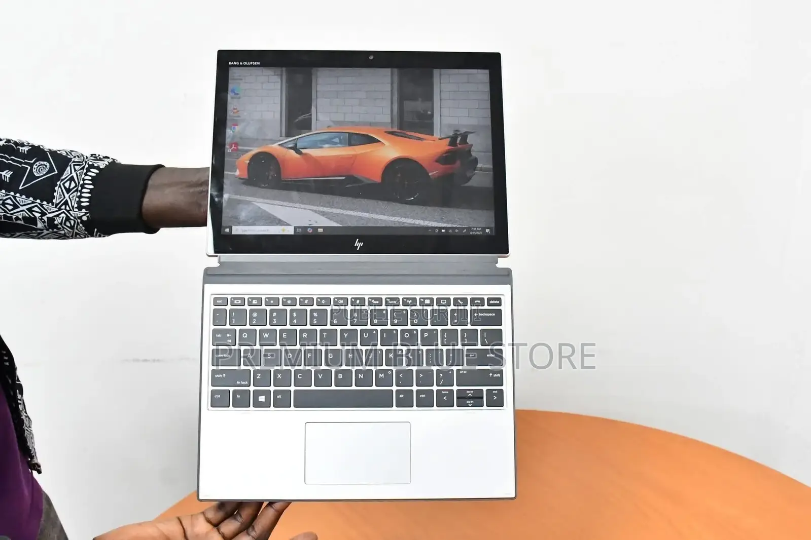 Neuf HP EliteBook X2 1012 G2 8GB Intel Core I5 SSD 256GB
