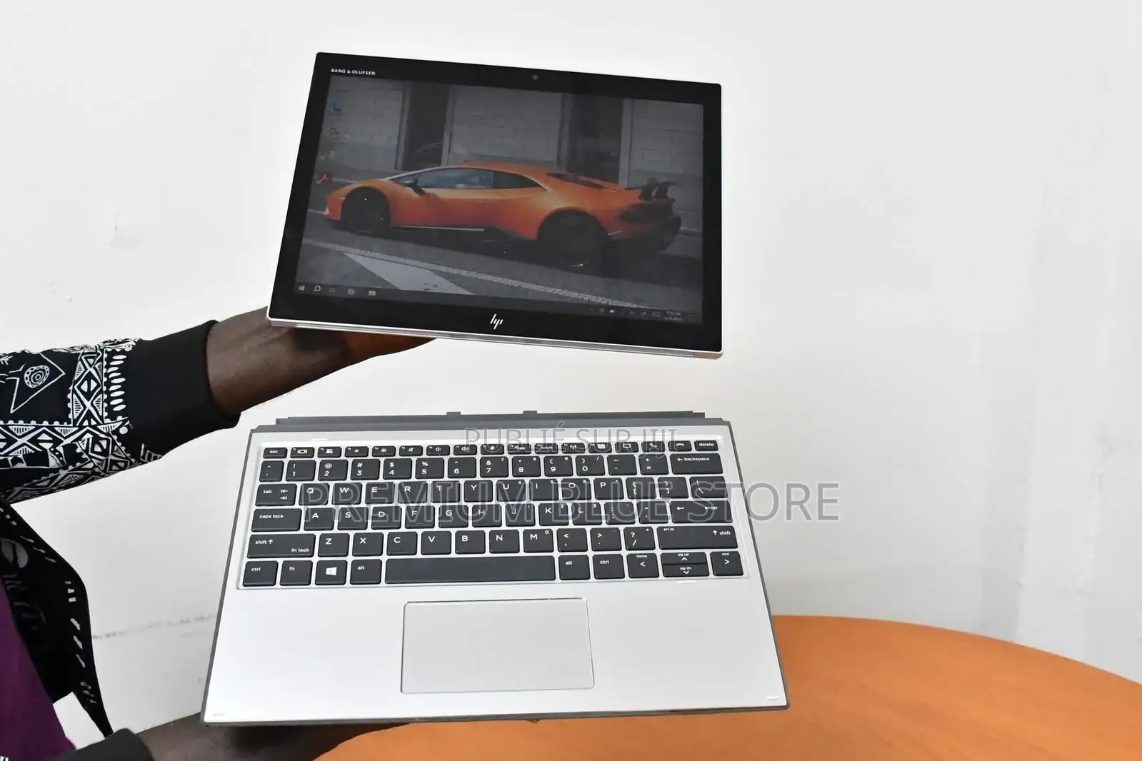Neuf HP EliteBook X2 1012 G2 8GB Intel Core I5 SSD 256GB