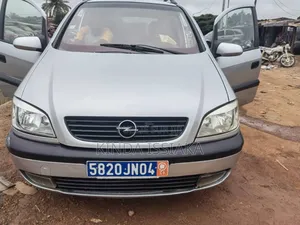 Photo - Opel Zafira 2.2 2004 Gris
