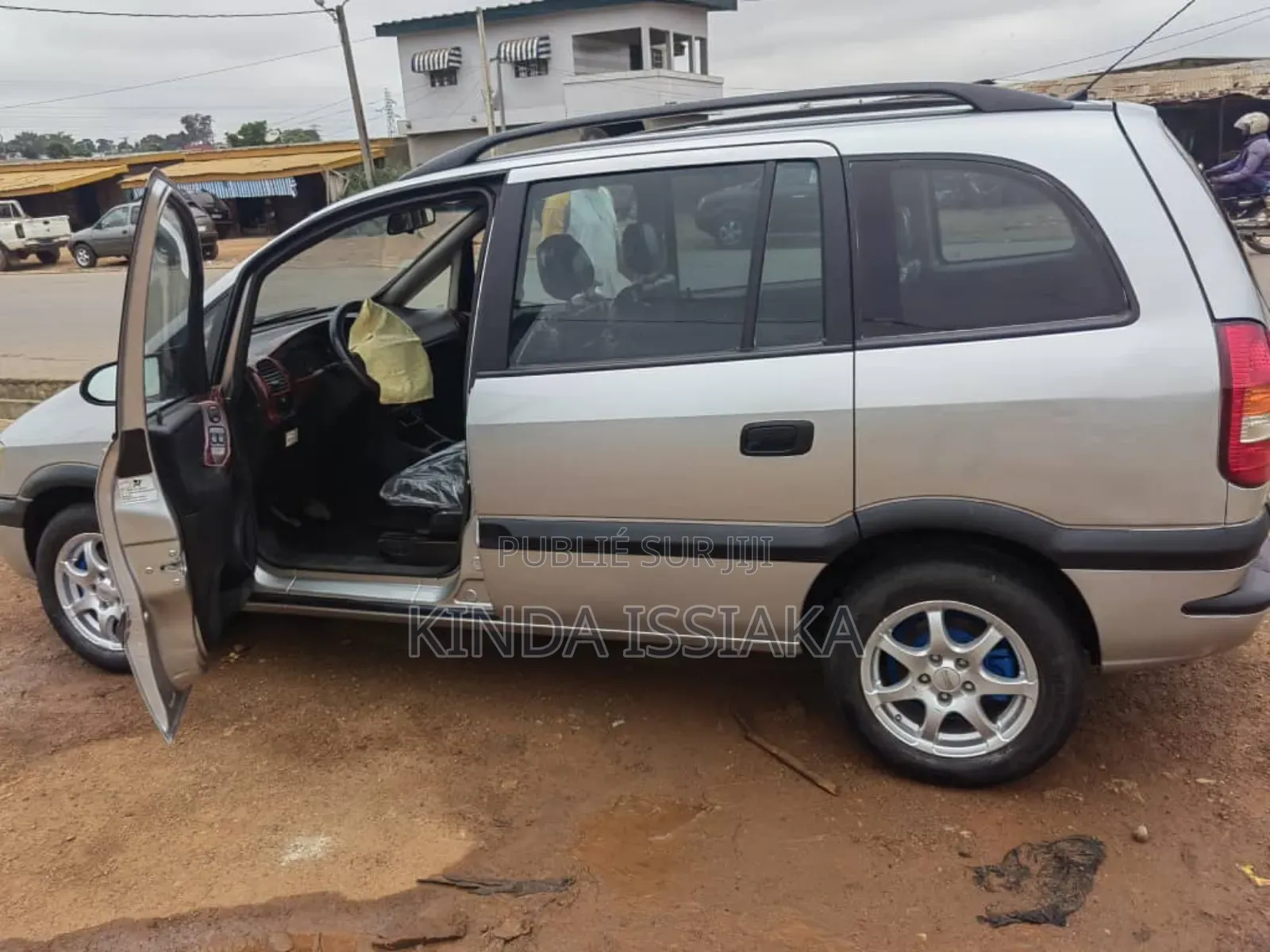 Opel Zafira 2.2 2004 Gris