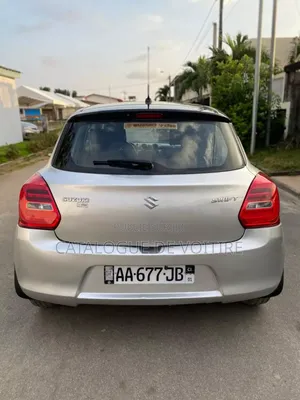 Suzuki Swift 2022 Gris