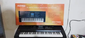 Piano Pour Débutant Et Intermédiaire Neuf Dans Son Emballage D'origine