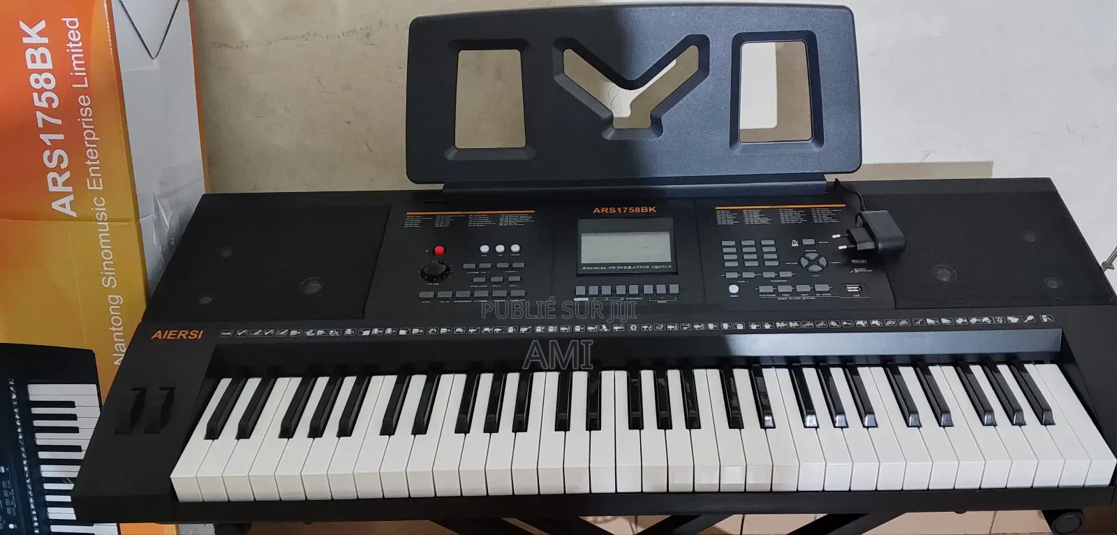 Piano Pour Débutant Et Intermédiaire Neuf Dans Son Emballage D'origine