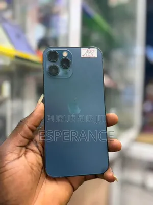 Photo - Apple iPhone 12 Pro Max 128 GB Blue