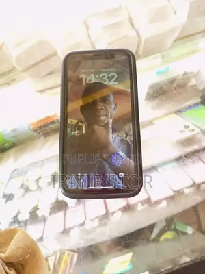 Apple iPhone XR 64 GB Black