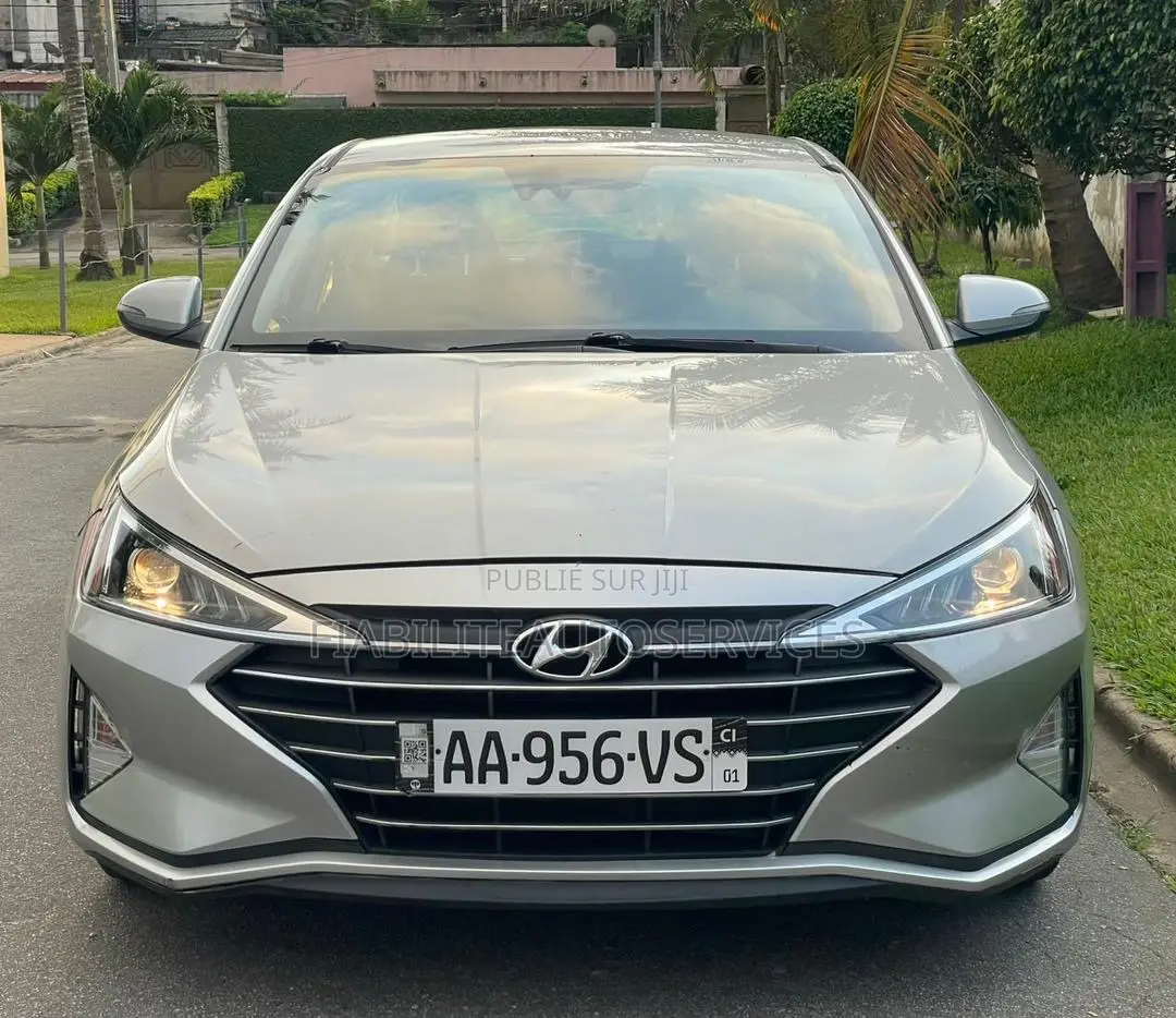 Hyundai Elantra SE 2020 Gris