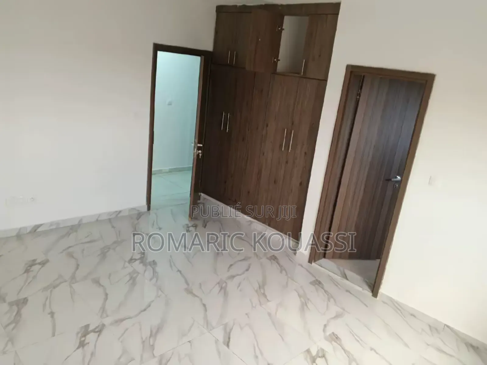 3chbre Appartement dans Cocody à Louer