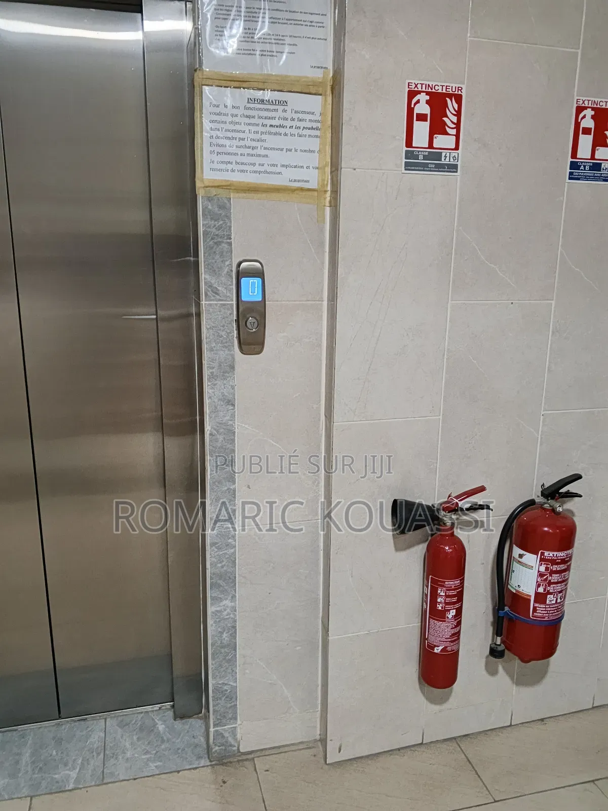 3chbre Appartement dans Cocody à Louer