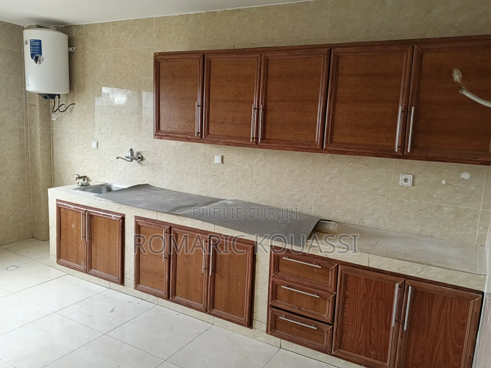 3chbre Appartement dans Cocody à Louer