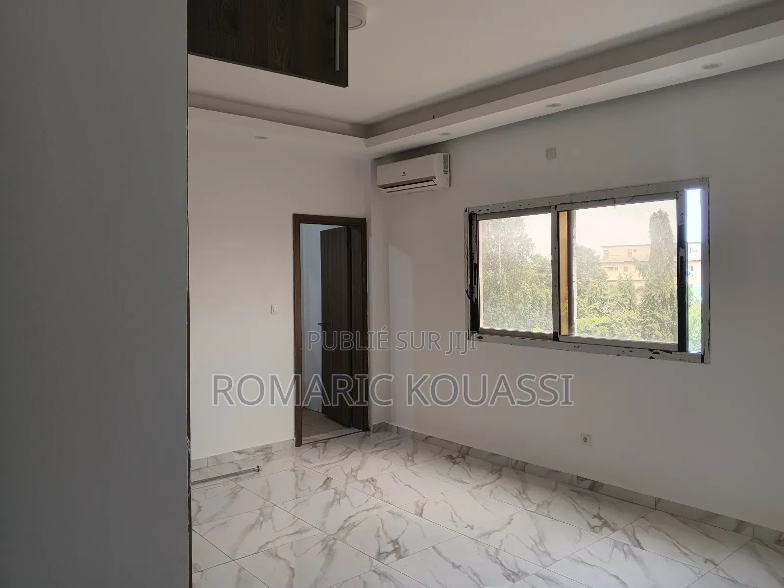 3chbre Appartement dans Cocody à Louer