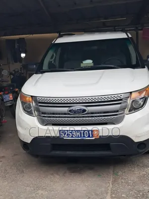 Photo - Ford Explorer 2014 Blanc