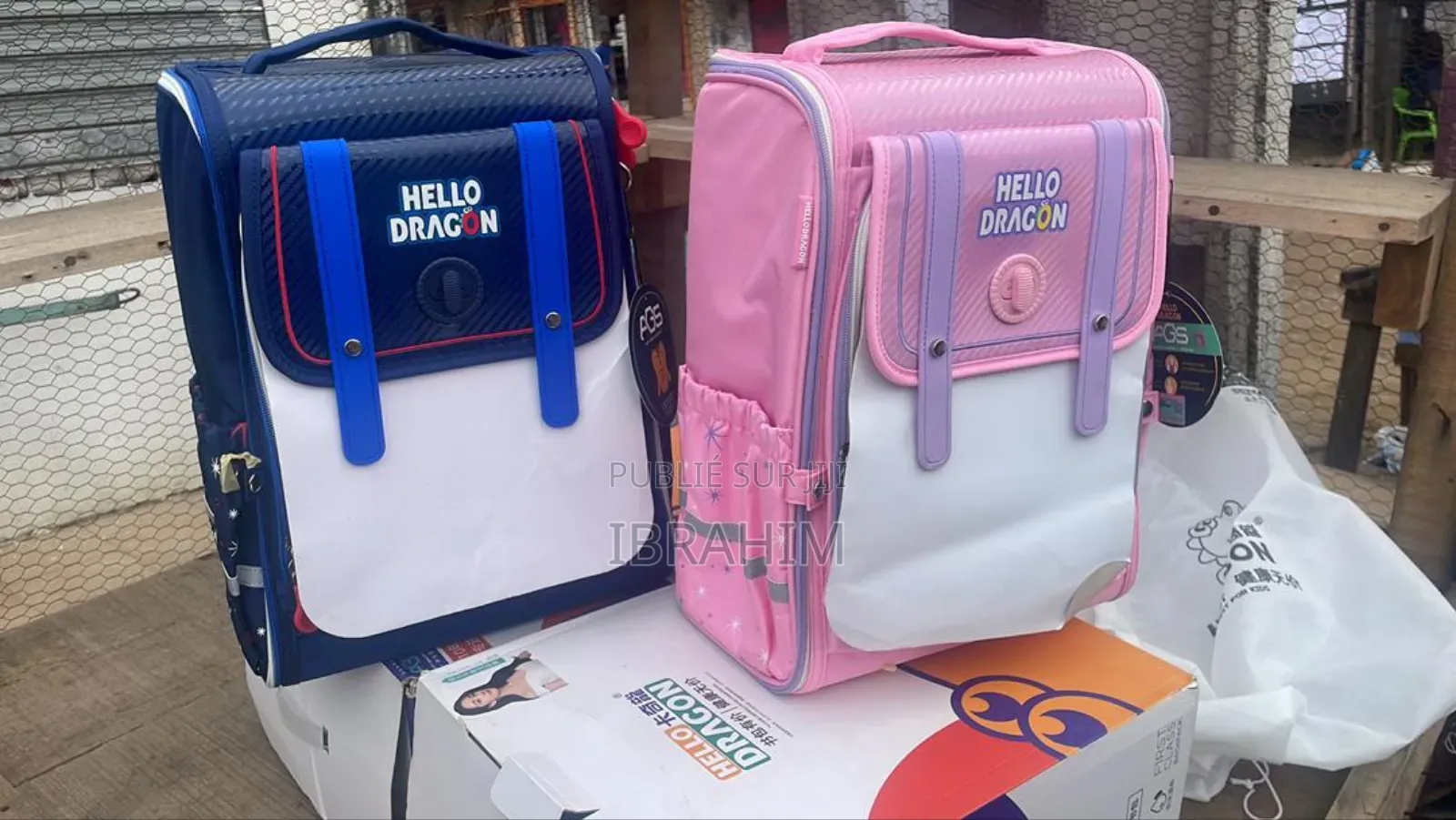 Salut Famille Des Sacs Au Dos Spécial Pour Vous